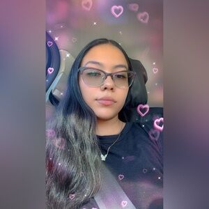 Meet your Posher, Maria